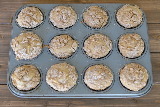 Did you pick apples yet this season?  These apple crumb muffins use fresh apples.  This is a great muffin recipe to use your apple supply.