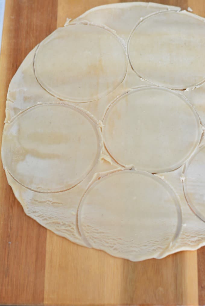 Pie crust with small circle cut out. 