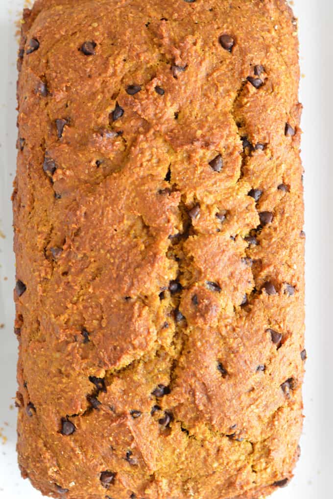 Start Thanksgiving morning off with this yummy pumpkin chocolate chip bread.