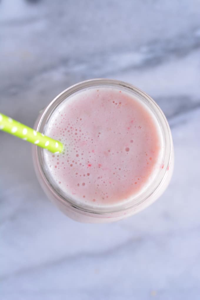 Strawberry Banana Smoothie contains only 4 ingredients. Easy to make on a busy morning with fresh or frozen fruit.